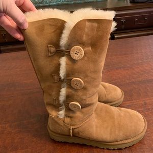 UGGS size 9 like new